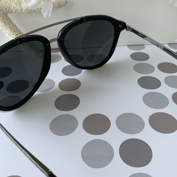 ‼️SOLD‼️Versace Sunglasses Ve4299 5141/87 Unisex - Picture 3 of 5